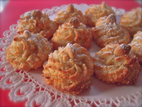 Pasticcini di pasta di mandorle - Ricetta Il Cuore in Pentola