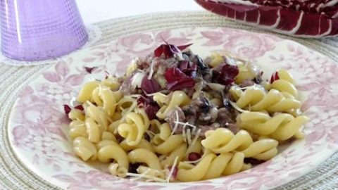 Pasta Con Salsiccia E Radicchio Ricette Il Cuore In Pentola