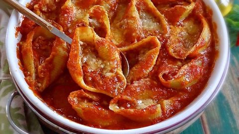 conchiglioni ripieni al ragu