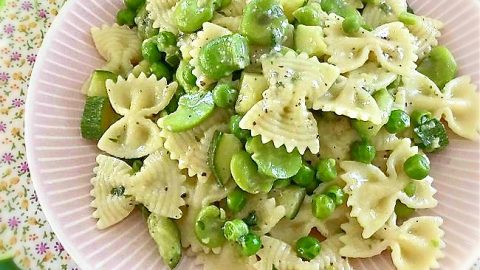 pasta con fave piselli e zucchine