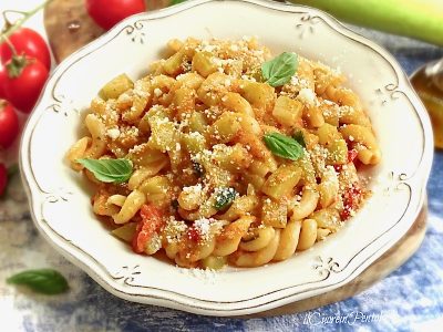 pasta con la zucchina lunga siciliana