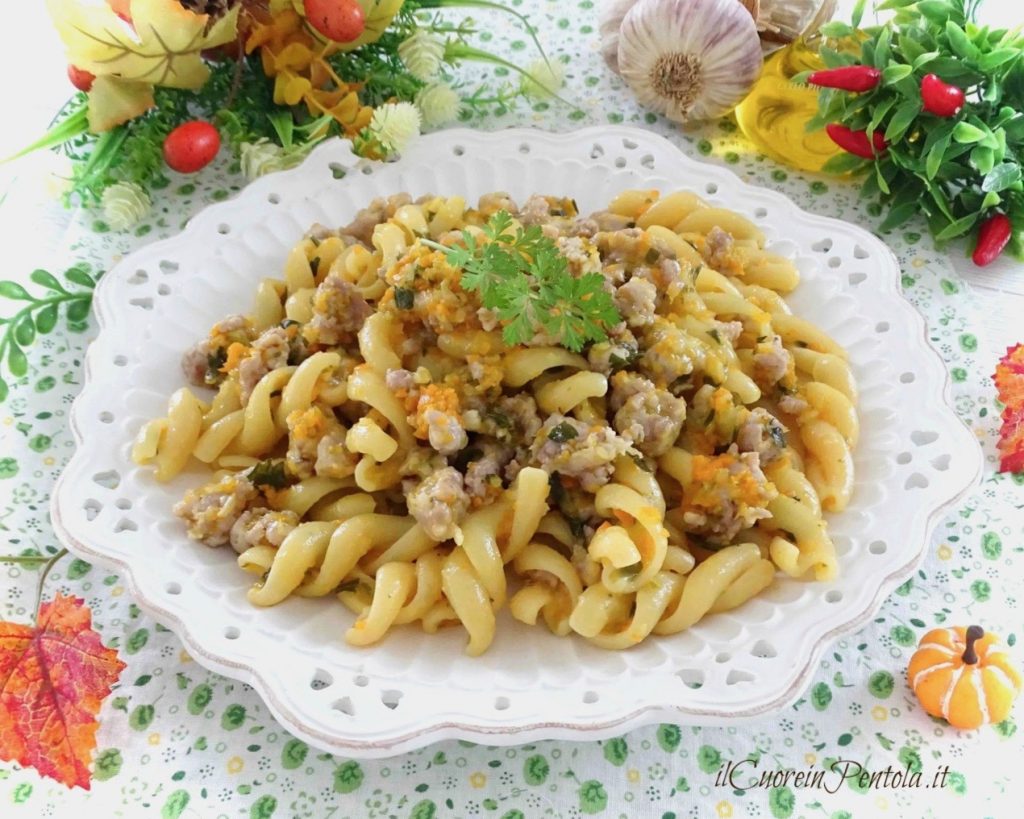 Pasta Con La Salsiccia In Bianco - Ricetta Il Cuore In Pentola