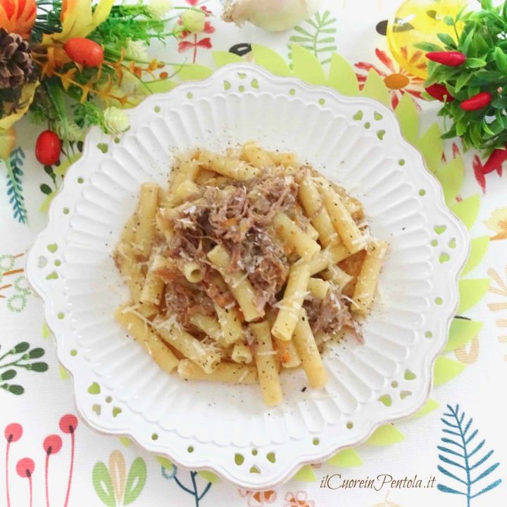 Pasta alla genovese - Ricetta napoletana Il Cuore in Pentola