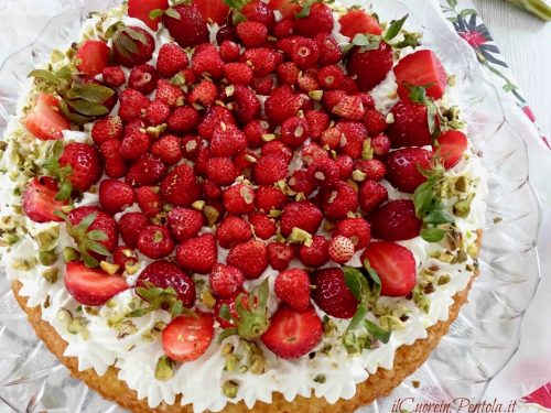 Crostata morbida alle fragole buonissima - Ricetta facile