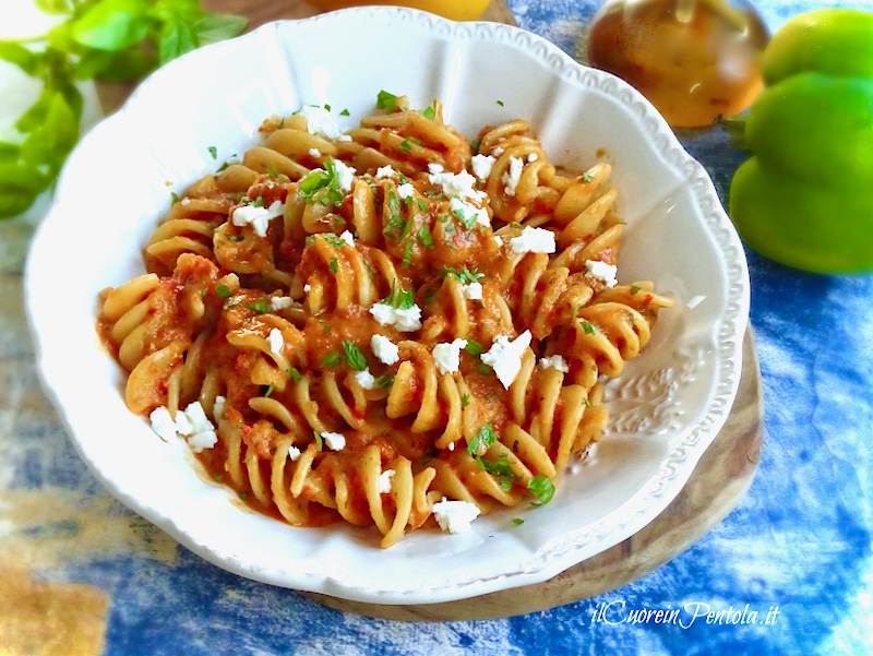 pasta con crema di peperoni